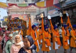 Paonta Sahib: पांवटा साहिब में गुरुनानक देव जी के 555वें प्रकटोत्सव पर भव्य नगर कीर्तन का आयोजन