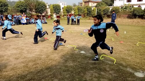 Paonta Sahib: रोज ऑर्किड वर्ल्ड स्कूल में बाल दिवस पर बच्चों ने खेलों का लिया आनंद