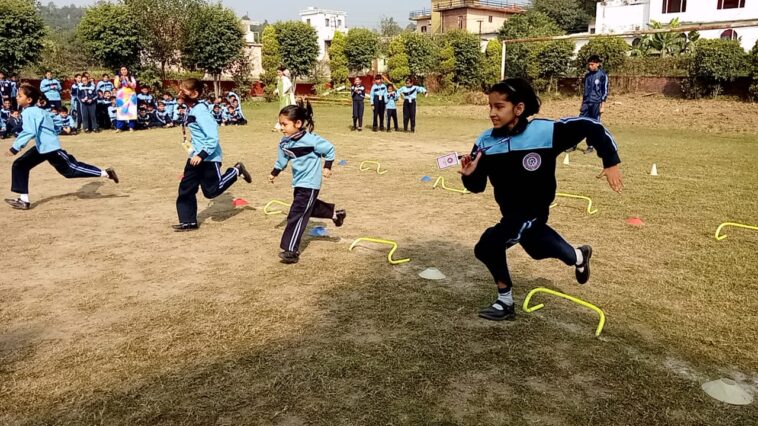 Paonta Sahib: रोज ऑर्किड वर्ल्ड स्कूल में बाल दिवस पर बच्चों ने खेलों का लिया आनंद