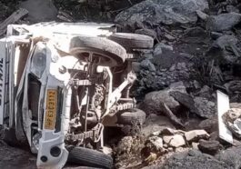 Accident In Himachal: नाले में गिरी सब्जी से लदी पिकअप! गिरते ही उड़े परखच्चे, हादसे में चालक…