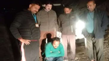 Himachal Crime News: नाके पर मौजूद पुलिस को देखकर घबराया व्यक्ति! टीम ने पकड़ कर ली तलाशी तो बरामद हुई..