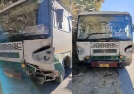 HRTC Bus Accident: सड़क किनारे लगे बिजली के खंभे से टकराई HRTC बस! अंदर सवार थे स्कूली बच्चों सहित 30 यात्री