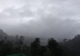 Himachal Weather: हिमाचल में पांच दिनों तक जारी रहेगी बारिश-बर्फबारी! घने कोहरे का भी अलर्ट