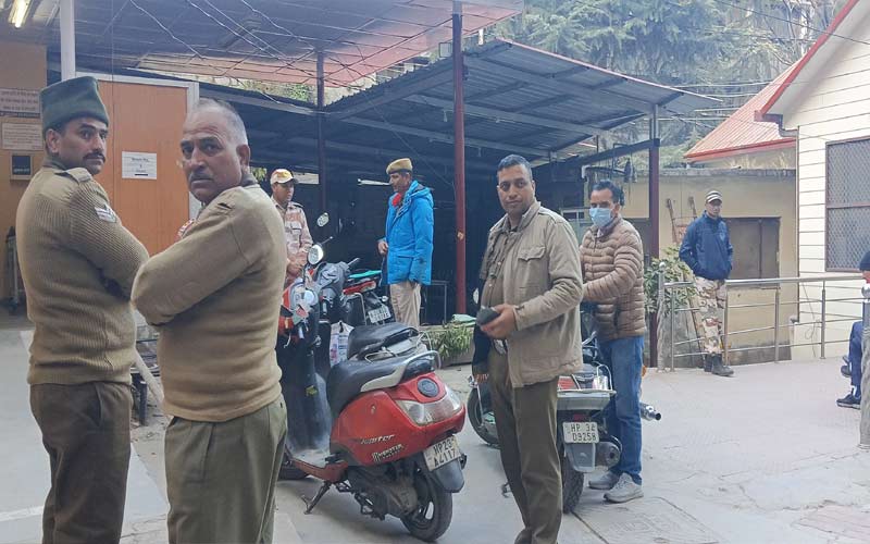 Himachal News Alert: पर्वतारोहण की ट्रेनिंग देते सिर के बल गिरा आईटीबीपी जवान! दर्दनाक मौत