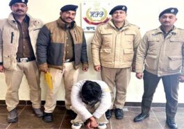 Himachal Crime News: पुलिस ने होटल में मारा छापा! पंजाब निवासी 19 वर्षीय युवक गिरफ्तार