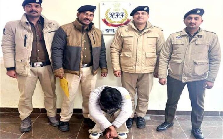 Himachal Crime News: पुलिस ने होटल में मारा छापा! पंजाब निवासी 19 वर्षीय युवक गिरफ्तार