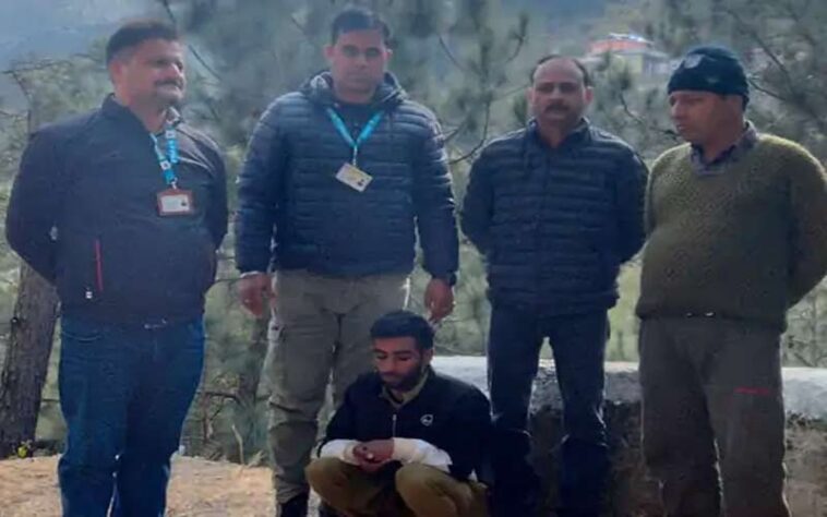 Himachal Crime News: गश्त कर रही एसआईयू यूनिट को देखकर भागा व्यक्ति! टीम की मुस्तैदी से पकड़ा…