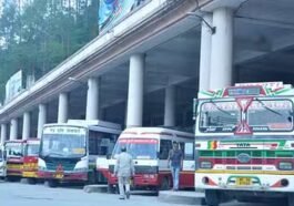 Himachal News: हिमाचल में अब HRTC के बाद निजी बसों में भी होगा इलेक्ट्रॉनिक टिकटिंग मशीन का इस्तेमाल