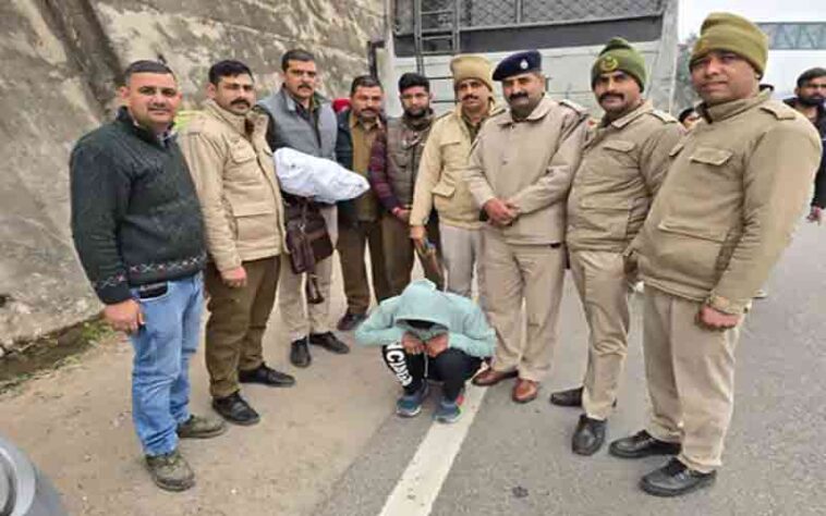 Himachal Crime News: एचआरटीसी बस में हो रही थी नशे की तस्करी! पुलिस ने पकड़ी बड़ी खेप, हरियाणा का तस्कर काबू