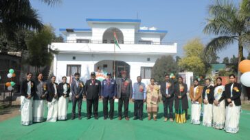 Paonta Sahib: गणतंत्र दिवस के मौके पर इंडियन पब्लिक स्कूल में बच्चों ने बिखेरा रंग! देशभक्ति के साथ रंगारंग प्रदर्शन