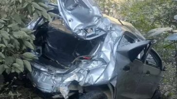 Accident In Himachal: गाड़ी के खाई में गिरने से 8 वर्षीय मासूम बच्ची के बाद बुजुर्ग की भी मौत! 6 जख्मी