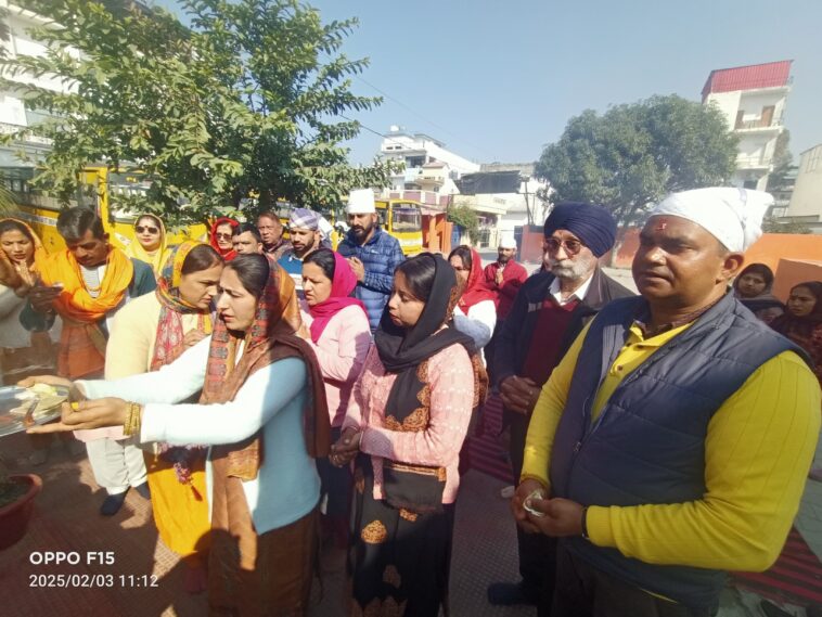 Paonta Sahib: बीबी जीत कौर स्कूल में अनूठे अंदाज में मनाई गई बसंत पंचमी