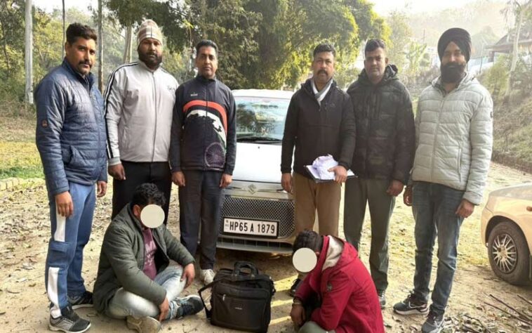 Himachal Crime News: गाड़ी में नशे की सप्लाई ले जाते पकड़े दो युवक! एसआईयू टीम ने ऐसे दबोचे आरोपी