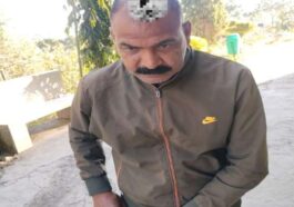 Himachal Crime News: डिपो में नहीं मिला अतिरिक्त राशन तो बाप-बेटे ने सेल्समैन की कर दी पिटाई! सिर पर डंडे से किया हमला