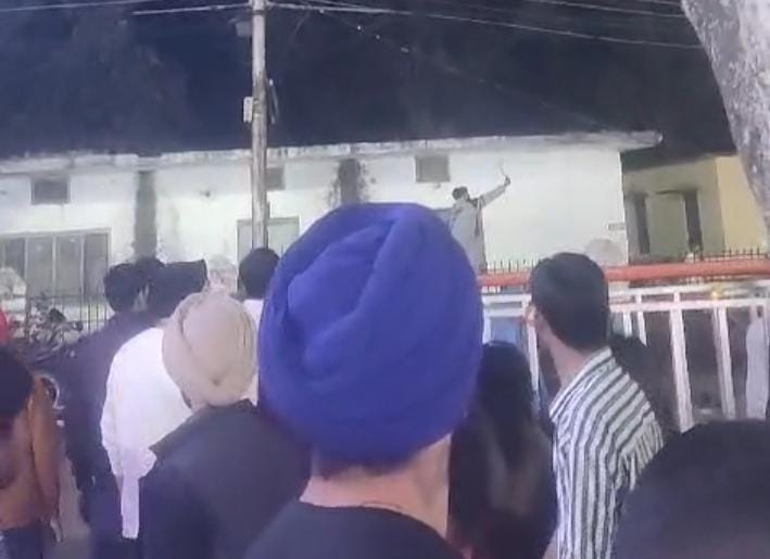 Paonta sahib : होली मेले में दो गुटों में खूनी संघर्ष! पुलिस ने मौक़े पर पहुँच कर माहौल किया शांत