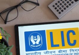 LIC Tech Term Plan: कम प्रीमियम में करोड़ों का लाइव कवर देगा यह प्लान! अपनों के भविष्य की नहीं होगी टेंशन… LIC Tech Term Plan: कम प्रीमियम में करोड़ों का लाइव कवर देगा यह प्लान! अपनों के भविष्य की नहीं होगी टेंशन…
