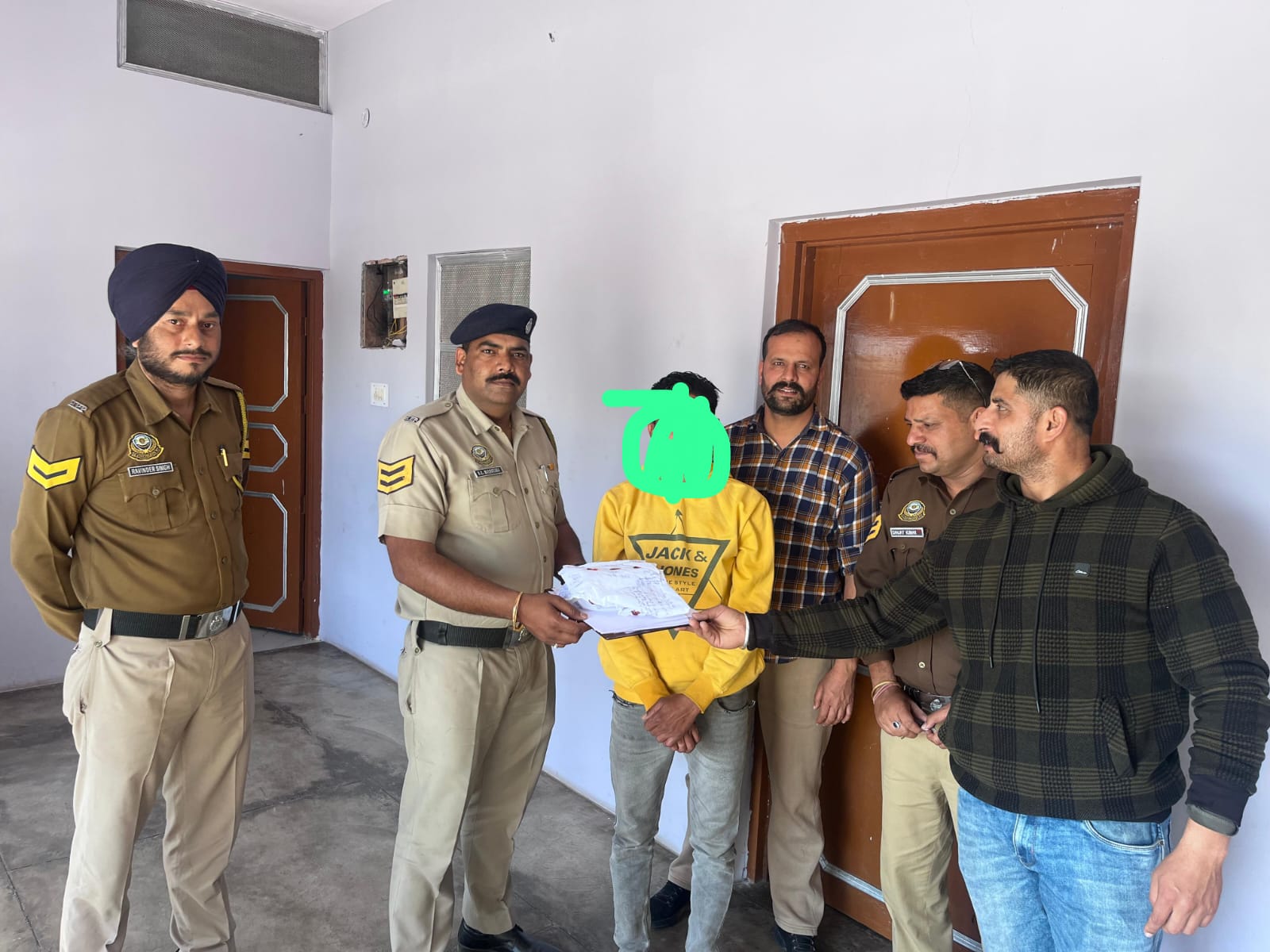 पांवटा साहिब: घर से मिले 240 नशीले कैप्सूल, आरोपी गिरफ्तार, पुलिस की छापेमारी में बड़ा खुलासा