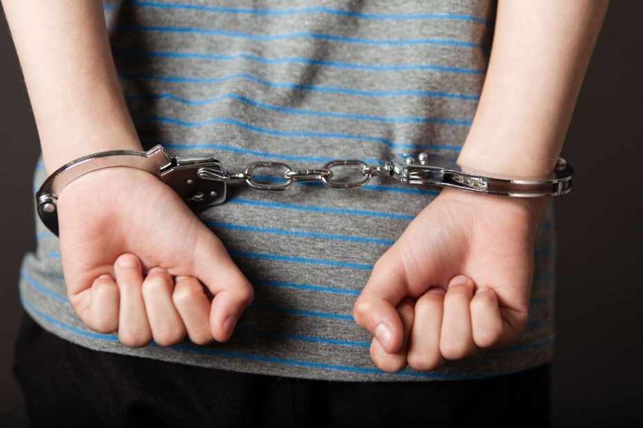 चंबा में नशे का खेल खत्म: फर्जी पर्ची से दवाएं मंगवाने वाला गिरफ्तार! स्वास्थ्य टीम और पुलिस की बड़ी कार्रवाई