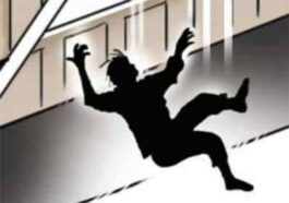 Himachal Pradesh : छत से गिरने से व्यक्ति की मौ+त, परिवार में छाया शोक