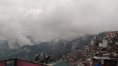 हिमाचल में मौसम फिर बिगड़ा: 7 जिलों में तेज हवाएं और बारिश का अलर्ट, फलों और फसलों को नुक्सान