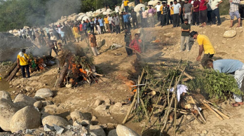 तीन अर्थियां, एक शोक – न्यूगल नदी ने छीन लिए घर के चिराग