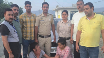 हिमाचल मे पति-पत्नी ने कार के डैशबोर्ड में छिपाया चिट्टा, पुलिस ने दबोचा