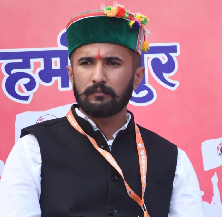 कांग्रेस राज में स्कूल बना राजनीति का मंच, एबीवीपी ने जताया कड़ा विरोध