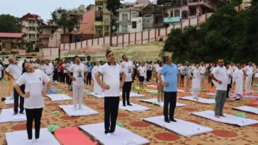 Sirmour News: नाहन के चम्बा ग्राउंड में 11वें अन्तर्राष्ट्रीय योग दिवस का आयोजन