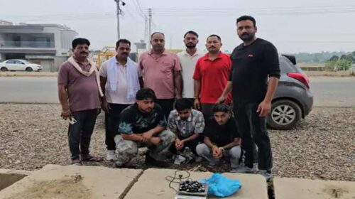 Himachal Crime News: गाड़ी में हो रही थी नशे की बड़ी सप्लाई! पुलिस ने ऐसे दबोचे पंजाब के तीन युवक