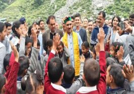 CM Sukhu: हिमाचल के इस सरकारी स्कूल में पहुंचे मुख्यमंत्री! बोले- छात्रों को व्यवहारिक ज्ञान प्रदान करें अध्यापक