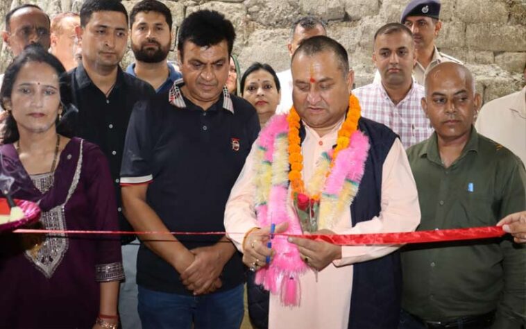 Sirmour News: उपाध्यक्ष विधानसभा ने किया 40 लाख से निर्मित विज्ञान प्रयोगशाला के 5 कमरों का उद्घाटन