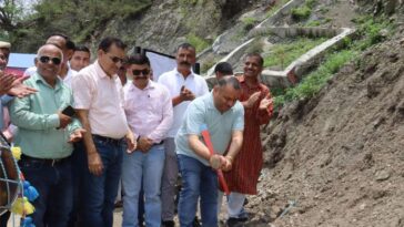 Sirmour News: उपाध्यक्ष विधानसभा ने किया 6 करोड़ 70 लाख रुपए से बनने वाली डडुआ- नाड्डी सड़क का शिलान्यास