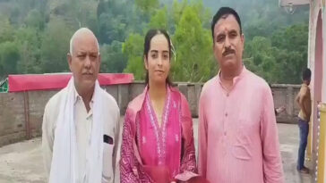 Achievement: बचपन से था देश भक्ति का जुनून! अब सेना में फ्लाइंग ऑफिसर बनी हिमाचल की बेटी मानसी