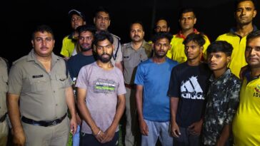 देहरादून : यमुना नदी के टापू में फंसे पांच युवकों का रेस्क्यू, SDRF और पुलिस ने बचाई जान