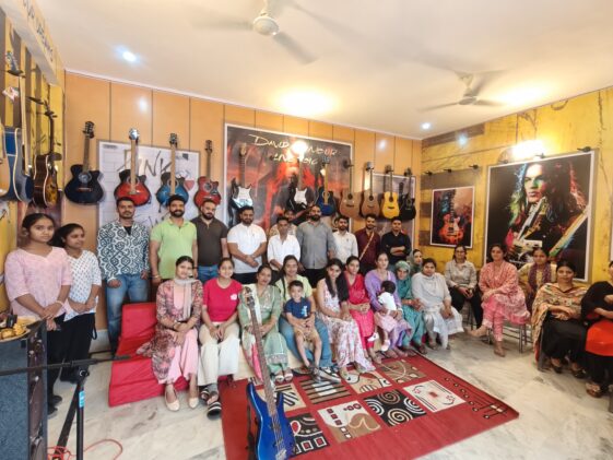 पांवटा साहिब को मिली पहली संगीत एकेडमी: विस्डम गिटार म्यूजिक अकैडमी की शानदार शुरुआत