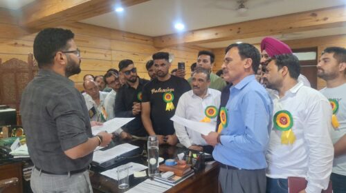 पांवटा साहिब : बिजली बोर्ड के निजीकरण के खिलाफ पौण्टा साहिब में सैकड़ों कर्मचारियों की बिजली पंचायत