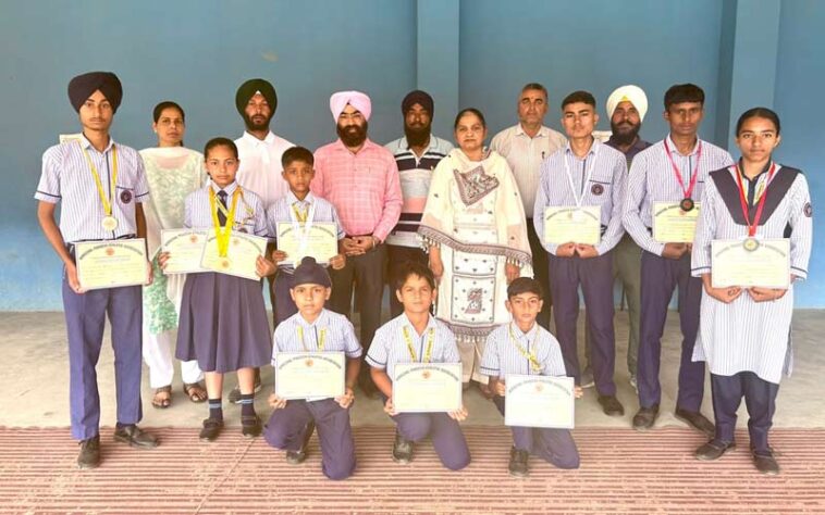 Paonta Sahib: राज्य स्तरीय एथलेटिक्स प्रतियोगिता में छाए गुरु नानक मिशन पब्लिक स्कूल के नन्हे धावक