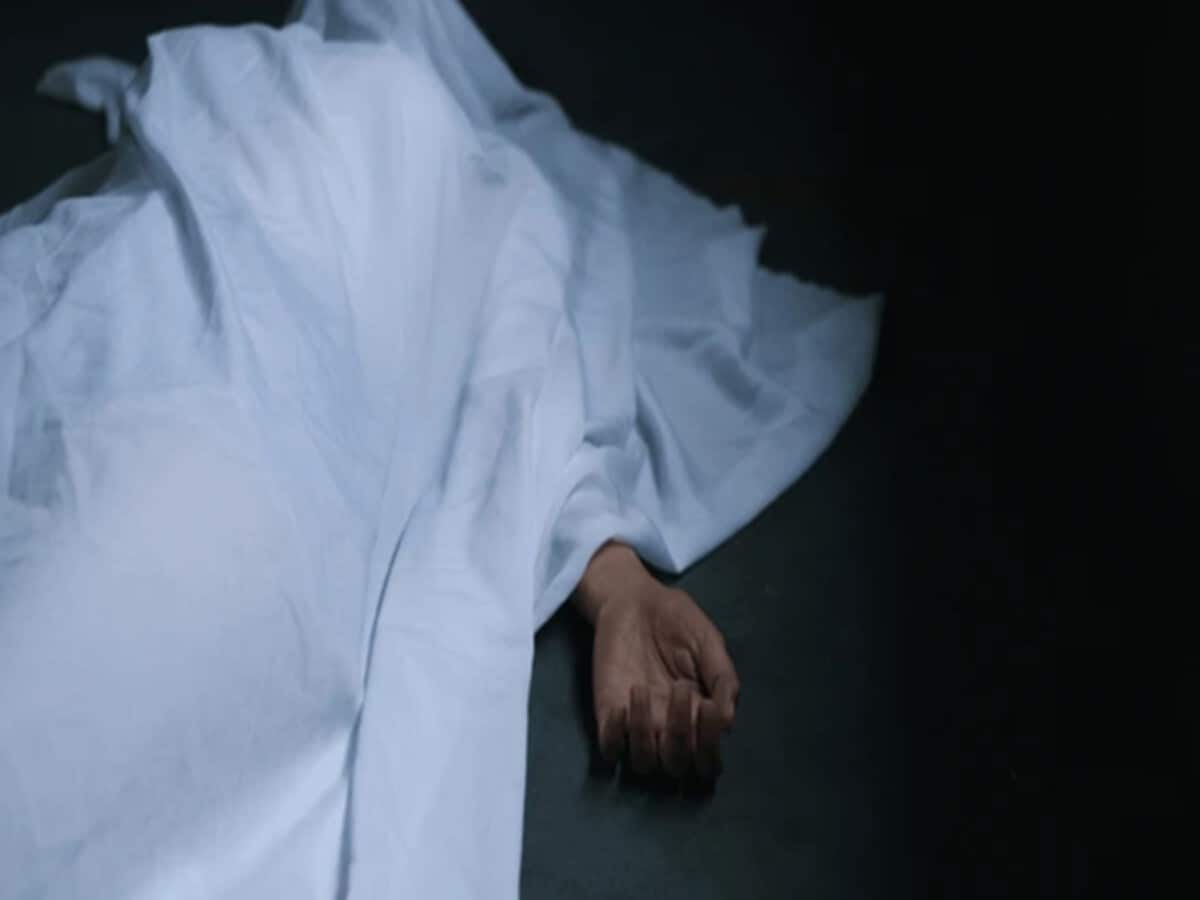 हिमाचल प्रदेश : मियां बीवी के झगड़े में बीच-बचाव कर रहे पिता को अपने ही बेटे ने उतारा मौ+त के घाट…..