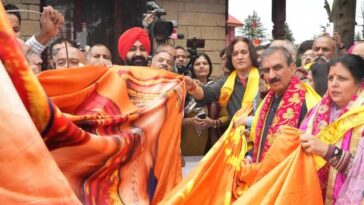HP News: जाखू मंदिर में 108 फीट ऊंची ध्वाजा स्थापित! सीएम ने लिया भाग, बोले- बेझिझक हिमाचल आए टूरिस्ट