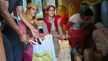 Himachal News: प्राकृतिक आपदा में आंगनवाड़ी कार्यकर्ताओं ने निभाई अहम ज़िम्मेदारी! 4,782 को घर-घर पहुँचाया राशन