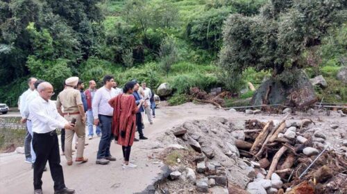 HP News: केंद्रीय टीम ने आपदा प्रभावित क्षेत्रों का किया दौरा! प्राकृतिक आपदाओं के कारणों का लगाएगी पता…..