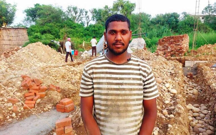 HP News: बिखरे सपनों को पक्की छत दे रही यह योजना! माता-पिता के निधन के बाद रंजीत के घर का सपना हुआ पूरा