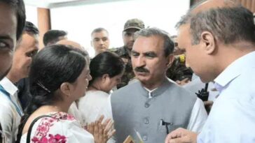 CM Sukhu: मुख्यमंत्री ने सराज के आपदाग्रस्त क्षेत्रों का किया दौरा! सम्पर्क मार्गों की शीघ्र बहाली के निर्देश
