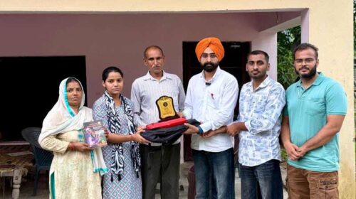 Sirmour News: पिता ने मजदूरी कर पढ़ाया! अब बेटी ने जेआरएफ परीक्षा पास कर बढ़ाया मान, 99.55 परसेंटाइल किए हासिल