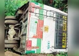 Accident In Himachal: सड़क पर फिसलकर एचआरटीसी बस पलटी! ड्राइवर-कंडक्टर सहित 17 लोग जख्मी