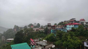 सावधान: हिमाचल के सात जिलों में आज भारी से बहुत भारी बारिश का ऑरेंज अलर्ट! यहां स्कूल बंद
