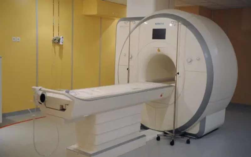 HP News: हिमाचल के अस्पतालों में स्थापित होगी MRI मशीनें! सरकार स्वास्थ्य क्षेत्र में खर्च करेगी 606.70 करोड़