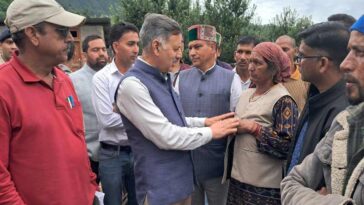HP News: थुनाग व जंजैहली में प्रभावितों से मिले मंत्री! सराज में राहत एवं पुनर्वास कार्यों के लिए सात करोड़ रुपए जारी