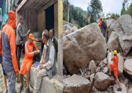 Himachal Cloudburst: आपदा प्रभावित पियाला देजी गांव तक पहुंचा बचाव दल! 65 लोगों को सुरक्षित निकाला