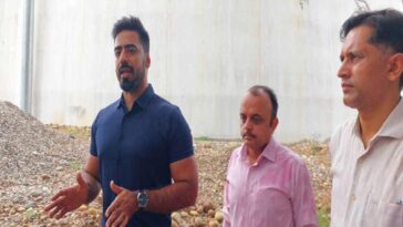 HP News: बल्क ड्रग पार्क को लेकर फैलाई जा रही अफवाह! परियोजना स्थल पर पत्रकारों-अधिकारियों ने दी ऑन-स्पॉट ब्रीफिंग